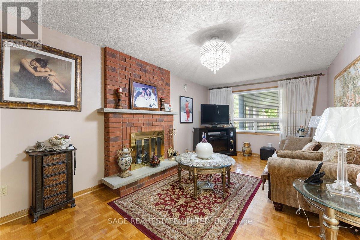 116 Butterfield Crescent, Vaughan, Ontario  L6A 1J3 - Photo 8 - N13476202