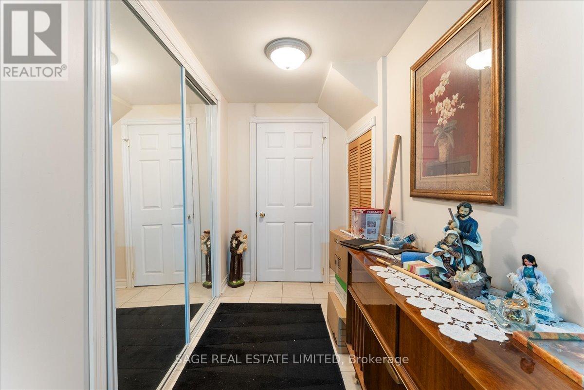 116 Butterfield Crescent, Vaughan, Ontario  L6A 1J3 - Photo 38 - N13476202