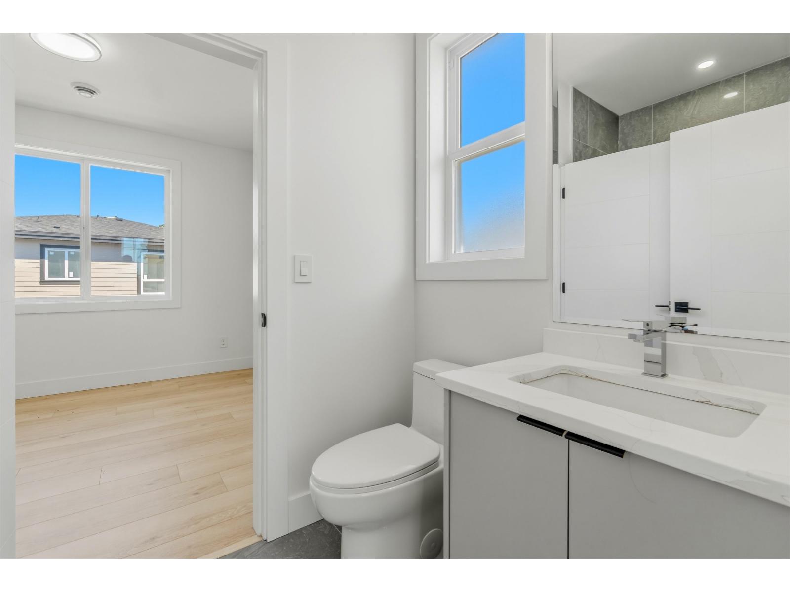 7128 204 Street, Langley, British Columbia  V2Y 3S7 - Photo 31 - R3138614
