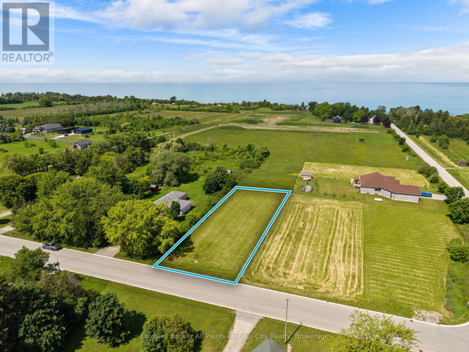 9 Wellington Street S, Ashfield-Colborne-Wawanosh, Ontario  N7A 3X9 - Photo 3 - X13474386