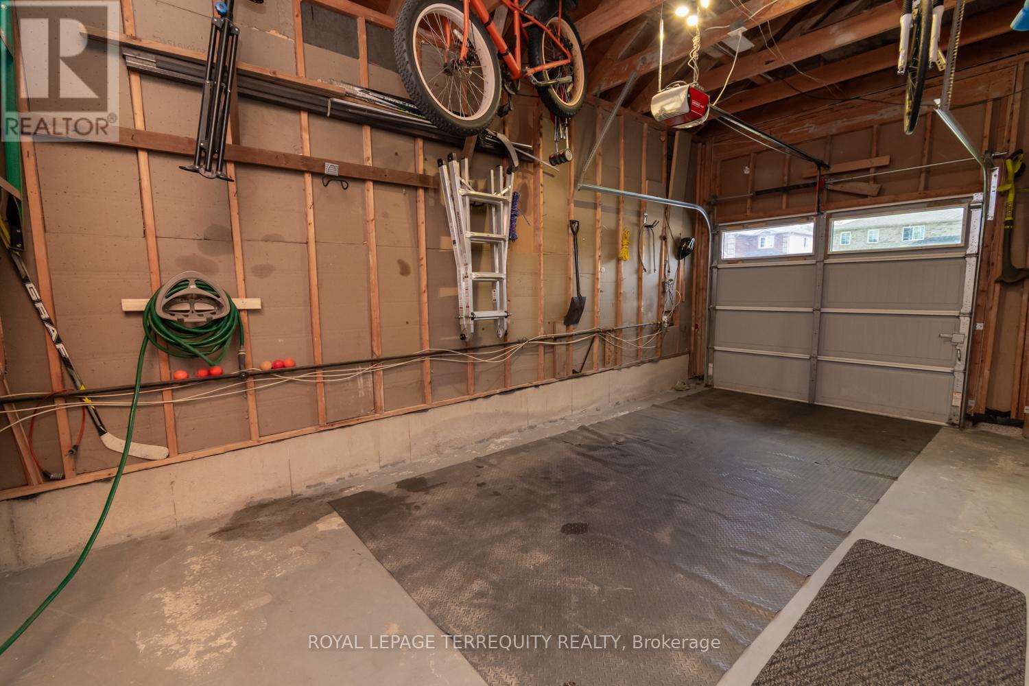 14 Hewitt Place, Barrie, Ontario  L4M 7B3 - Photo 32 - S13456760