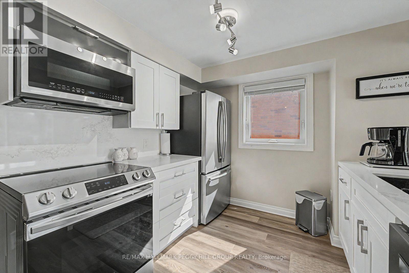 25 Bibby Court, Barrie, Ontario  L4N 8T4 - Photo 3 - S13414488