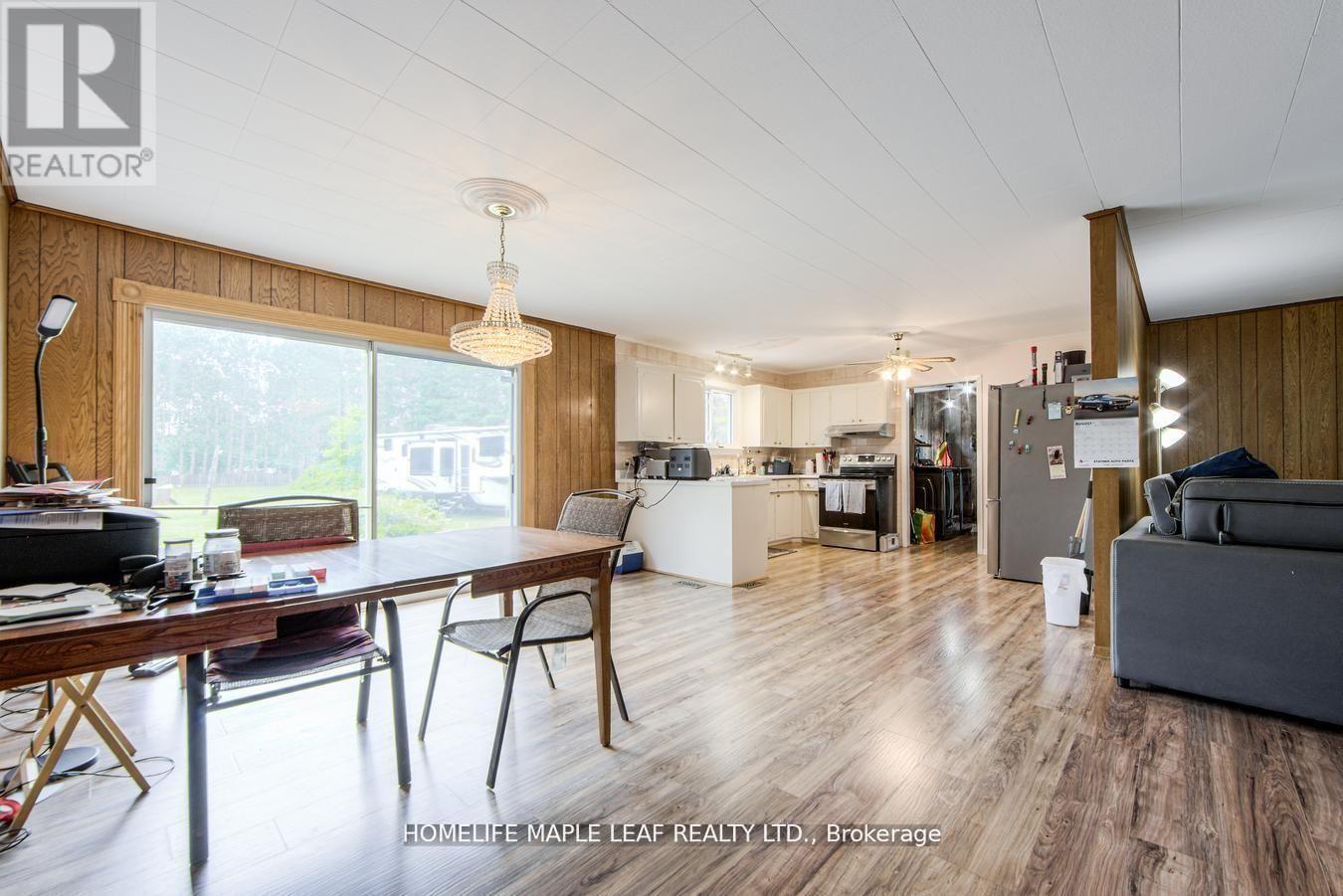 6168 County Road 9, Clearview, Ontario  L0M 1N0 - Photo 11 - S13473484