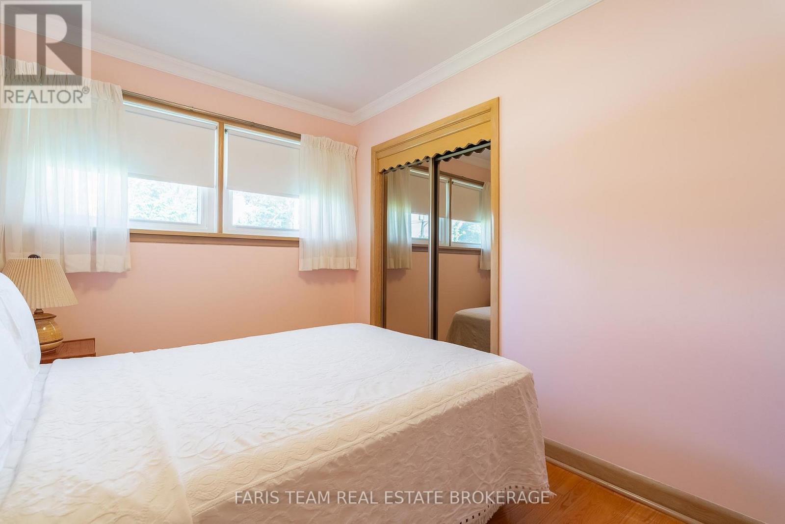 37 Downsview Drive, Barrie, Ontario  L4M 4P9 - Photo 17 - S13474014