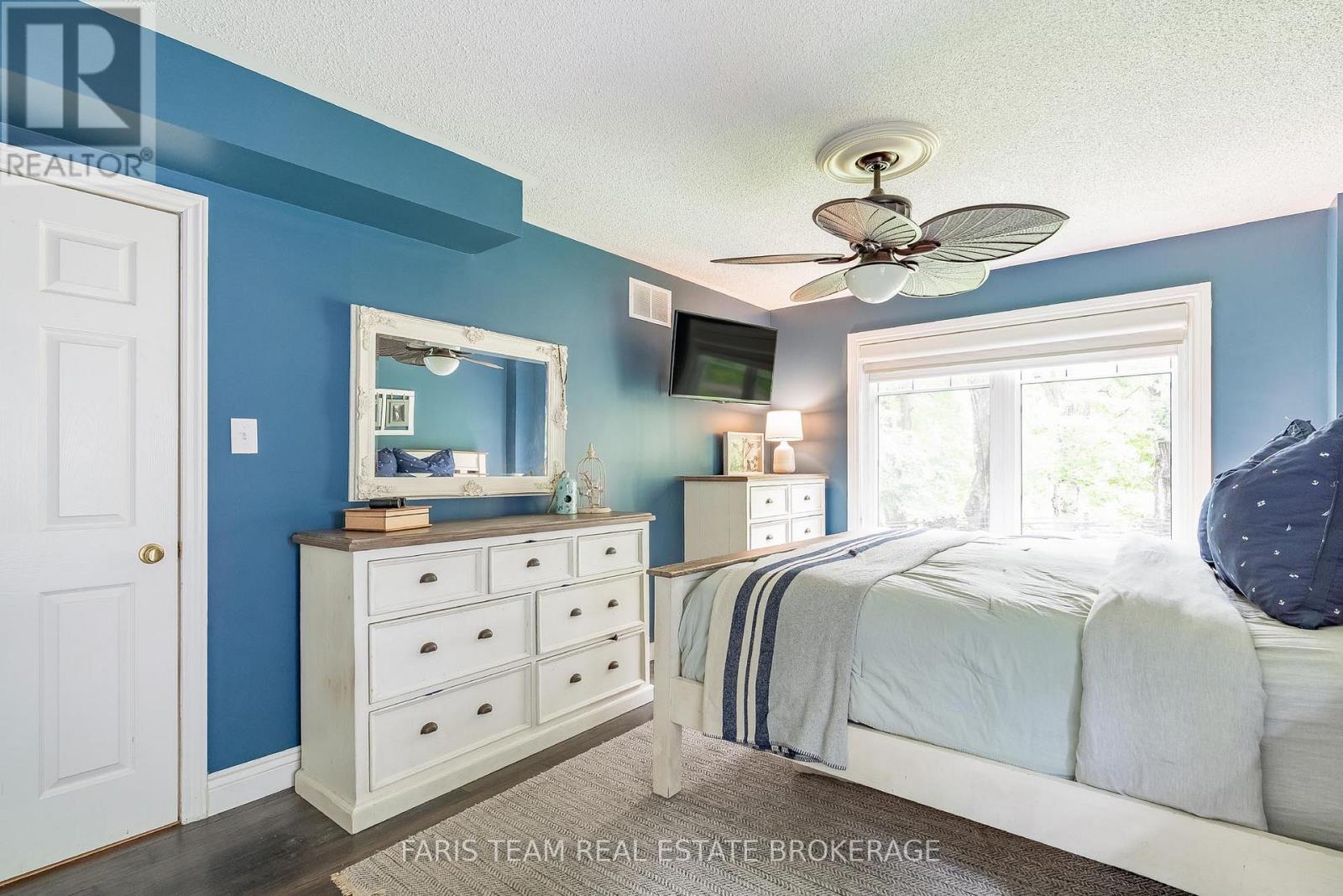 2268 Flos Road 10 E, Springwater, Ontario  L0L 1P0 - Photo 17 - S13474194