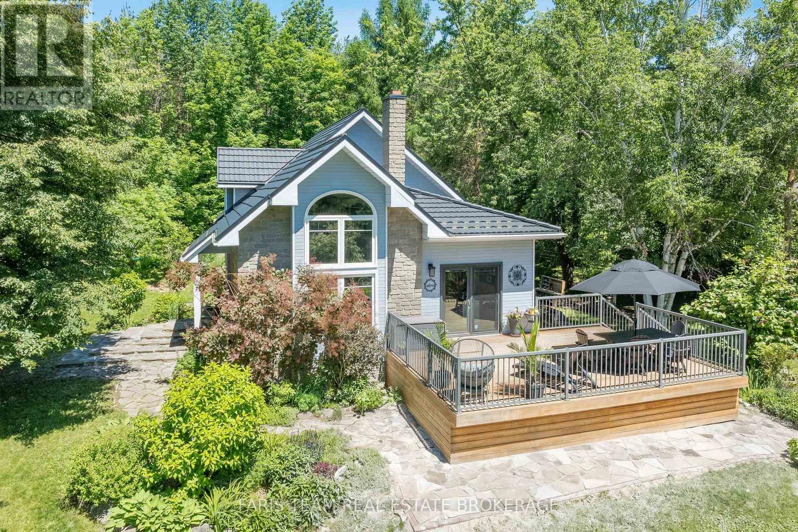 2268 FLOS ROAD 10 E, Springwater, Ontario