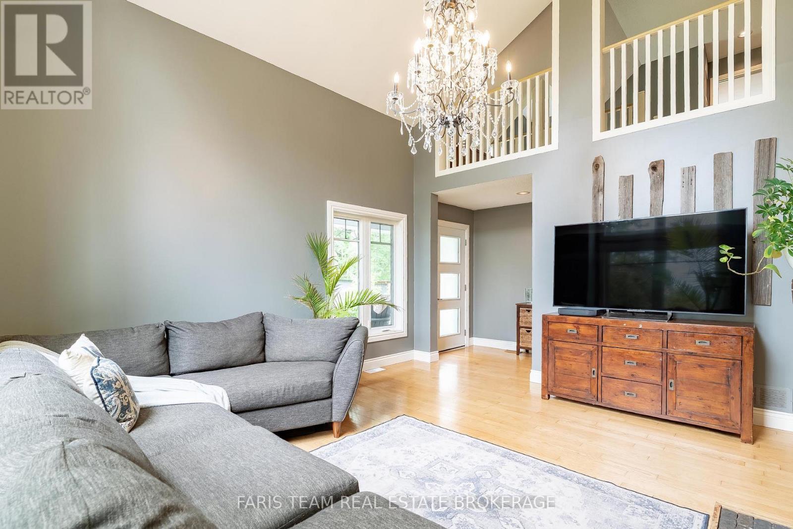 2268 Flos Road 10 E, Springwater, Ontario  L0L 1P0 - Photo 15 - S13474194