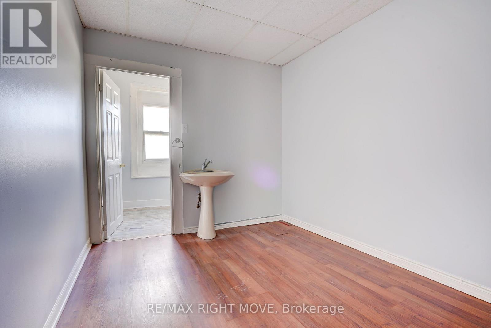 2 Front Street S, Orillia, Ontario L3V 4R9 - Photo 15 - S13474726