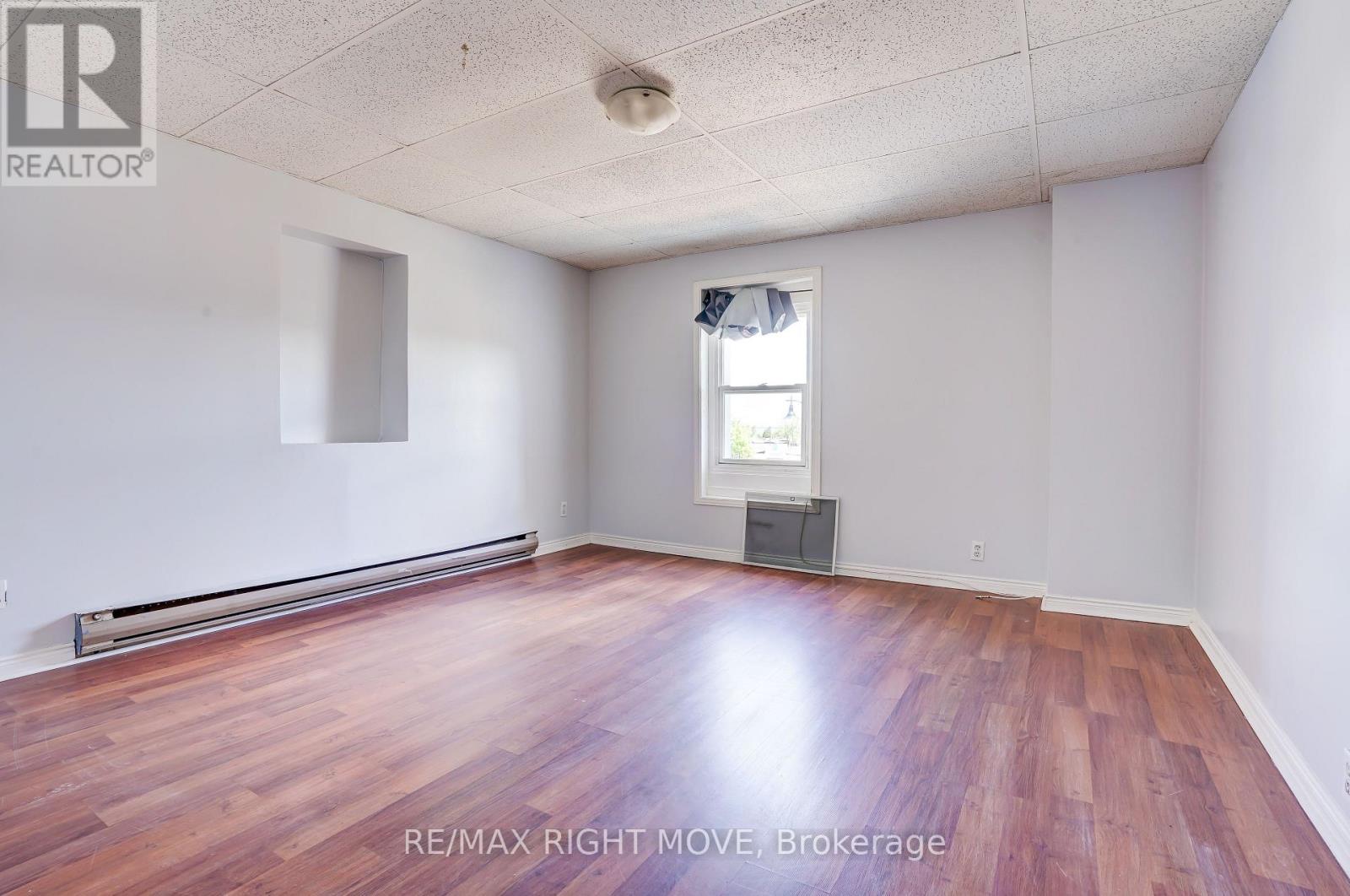 2 Front Street S, Orillia, Ontario L3V 4R9 - Photo 12 - S13474726