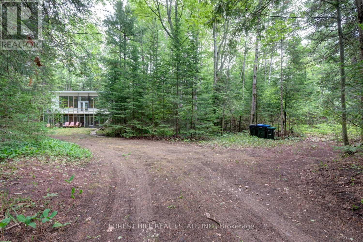 49 LESLIE STREET Wasaga Beach, ON L9Z 2R3