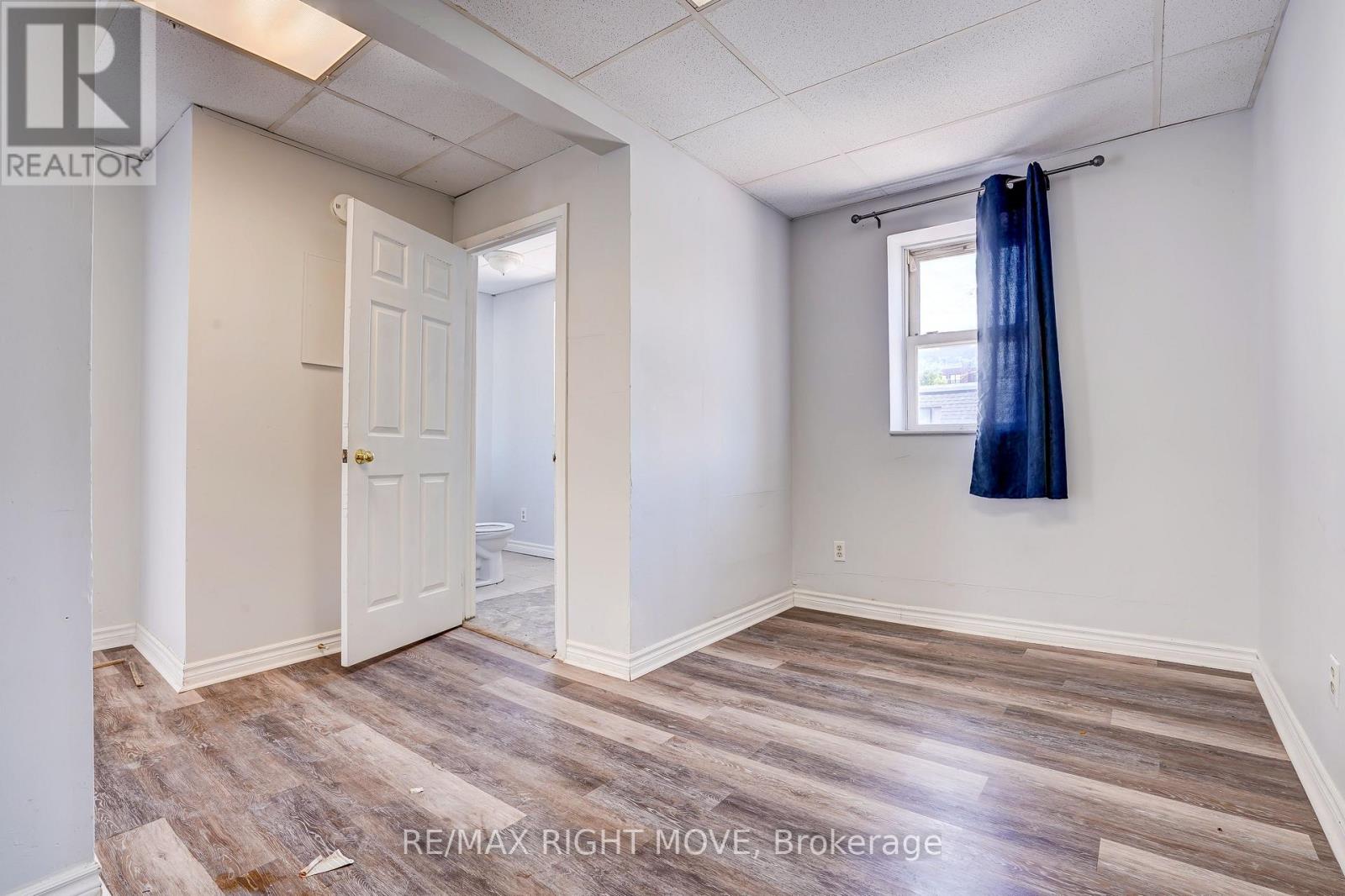 2 Front Street S, Orillia, Ontario L3V 4R9 - Photo 17 - S13474726