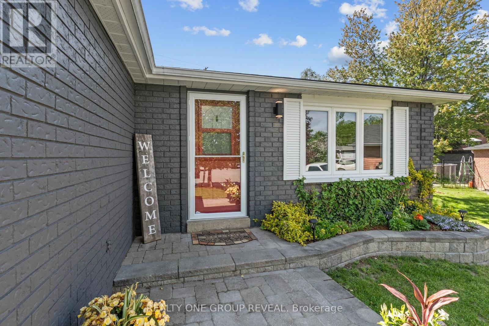 42 Sinclair Court, Barrie, Ontario  L4N 5X8 - Photo 6 - S13475042