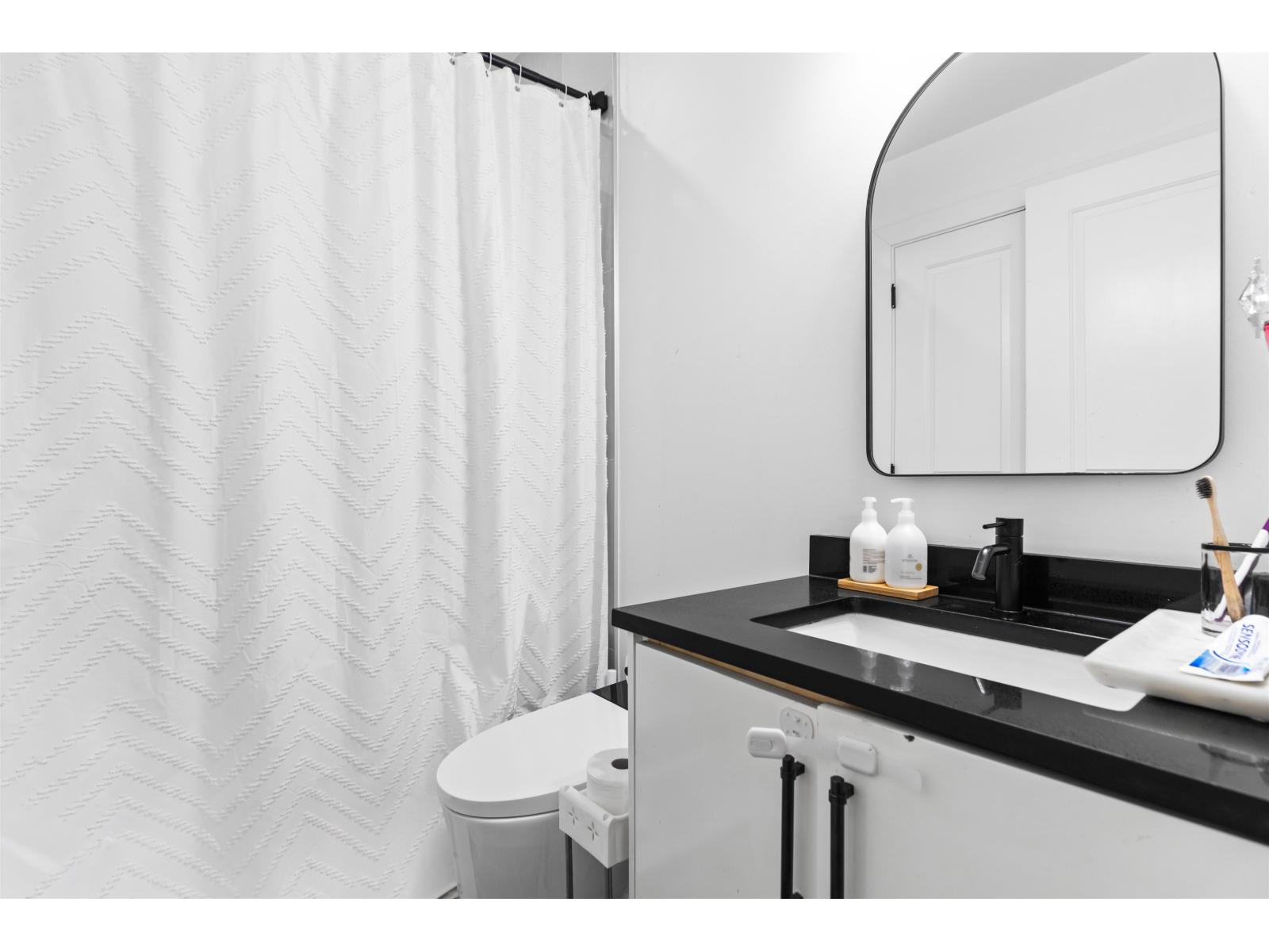 18080 67 Avenue, Surrey, British Columbia  V3S 8C3 - Photo 38 - R3138128