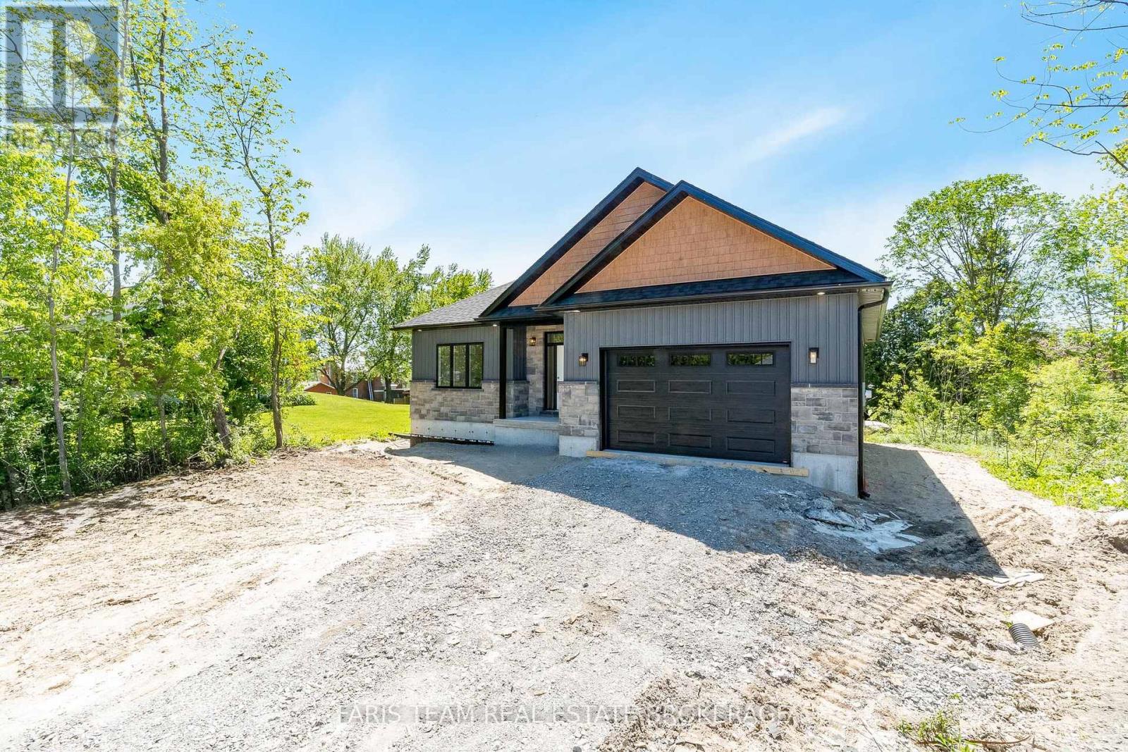 45 Sheppard Street, Severn (Coldwater), Ontario  L0K 1E0 - Photo 3 - S13476152
