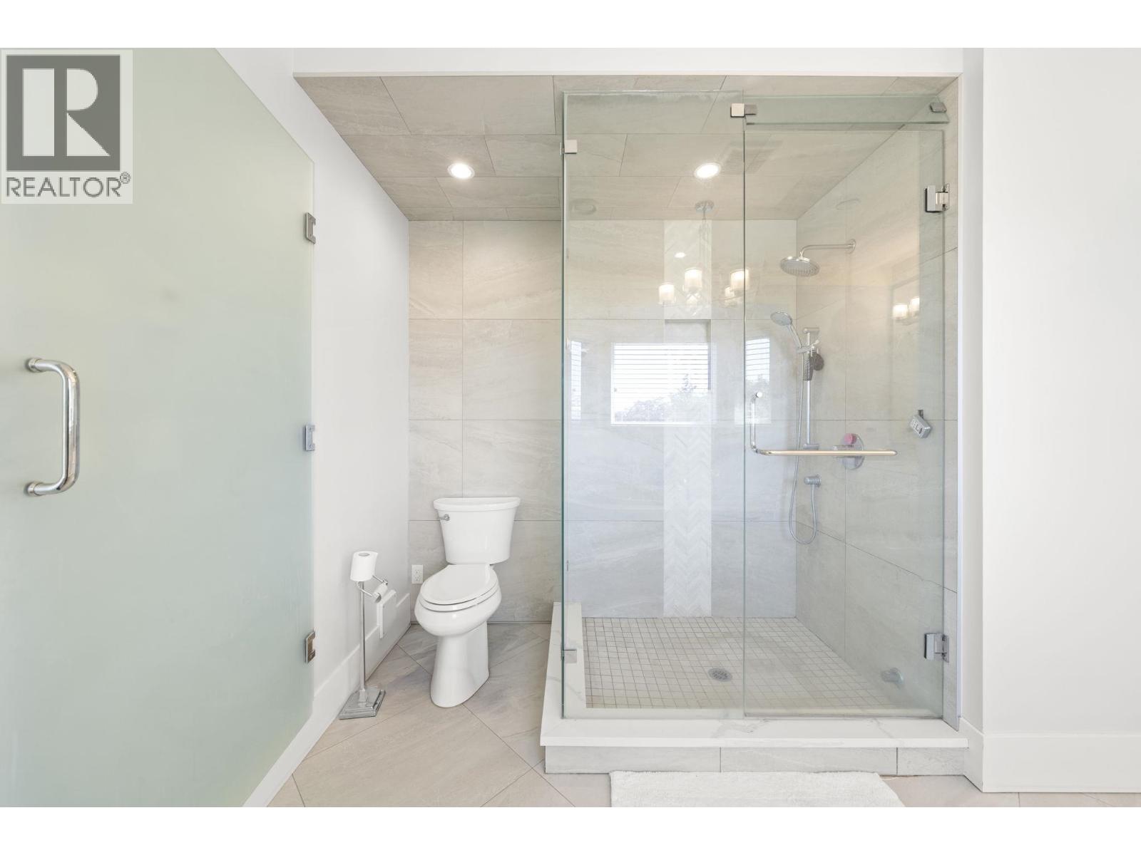 260 Douglas Crescent, Richmond, British Columbia V7B 1E5 - Photo 25 - R3137012