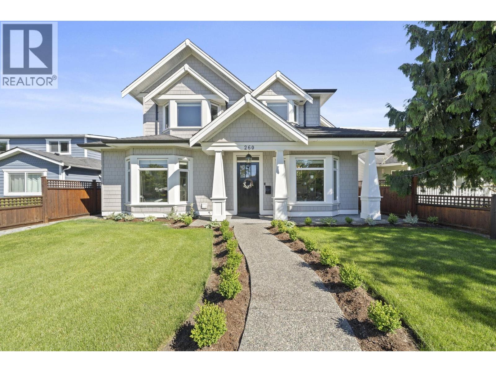 260 Douglas Crescent, Richmond, British Columbia V7B 1E5 - Photo 2 - R3137012