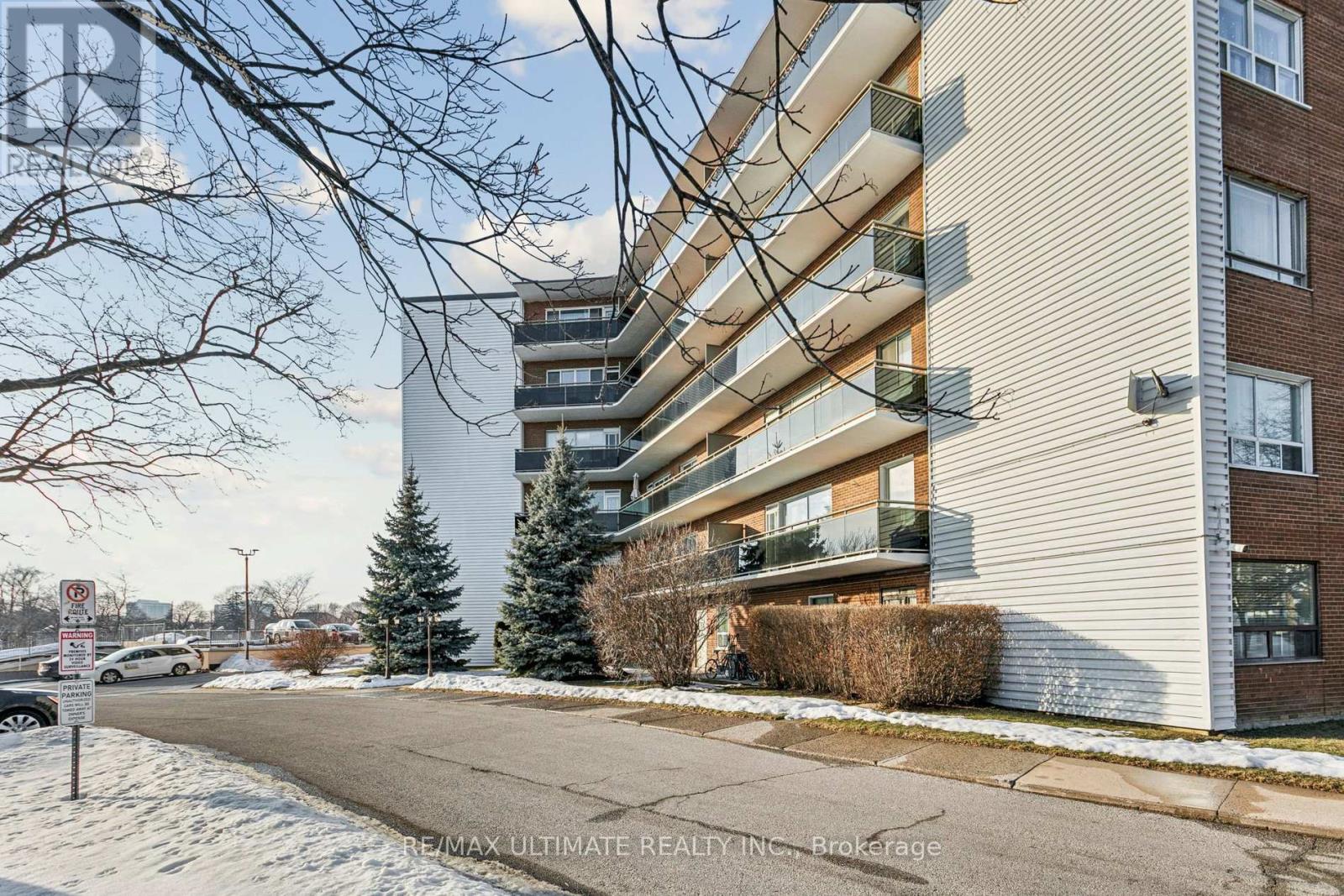 506 - 346 The West Mall, Toronto, Ontario M9C 1E5 - Photo 2 - W12832556