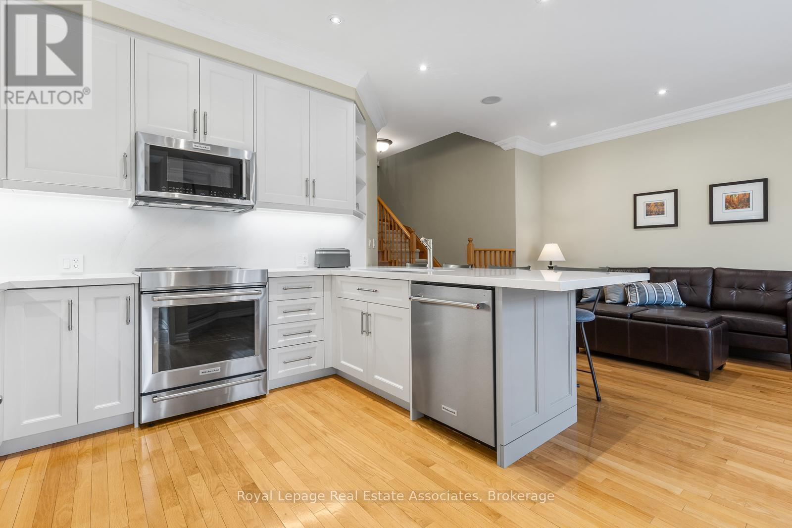 3467 Eglinton Avenue W, Mississauga, Ontario  L5M 7T7 - Photo 16 - W13096188