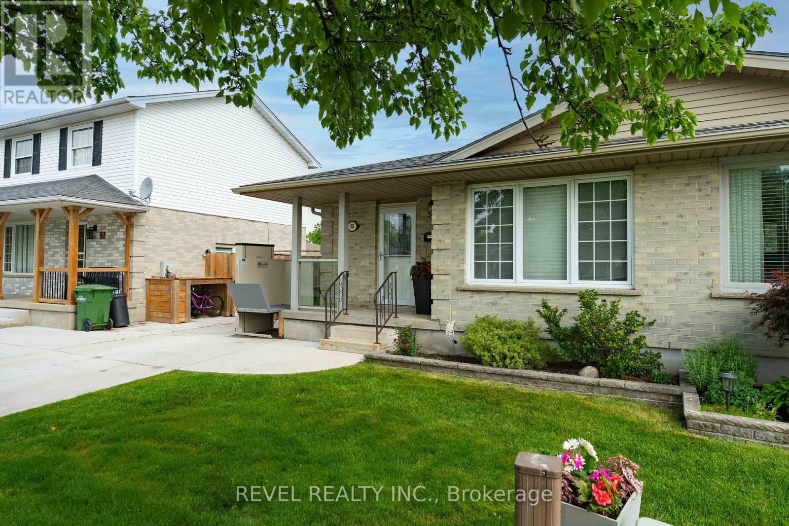 25 Rodney Crescent, St. Thomas, Ontario  N5R 6E1 - Photo 4 - X13475078