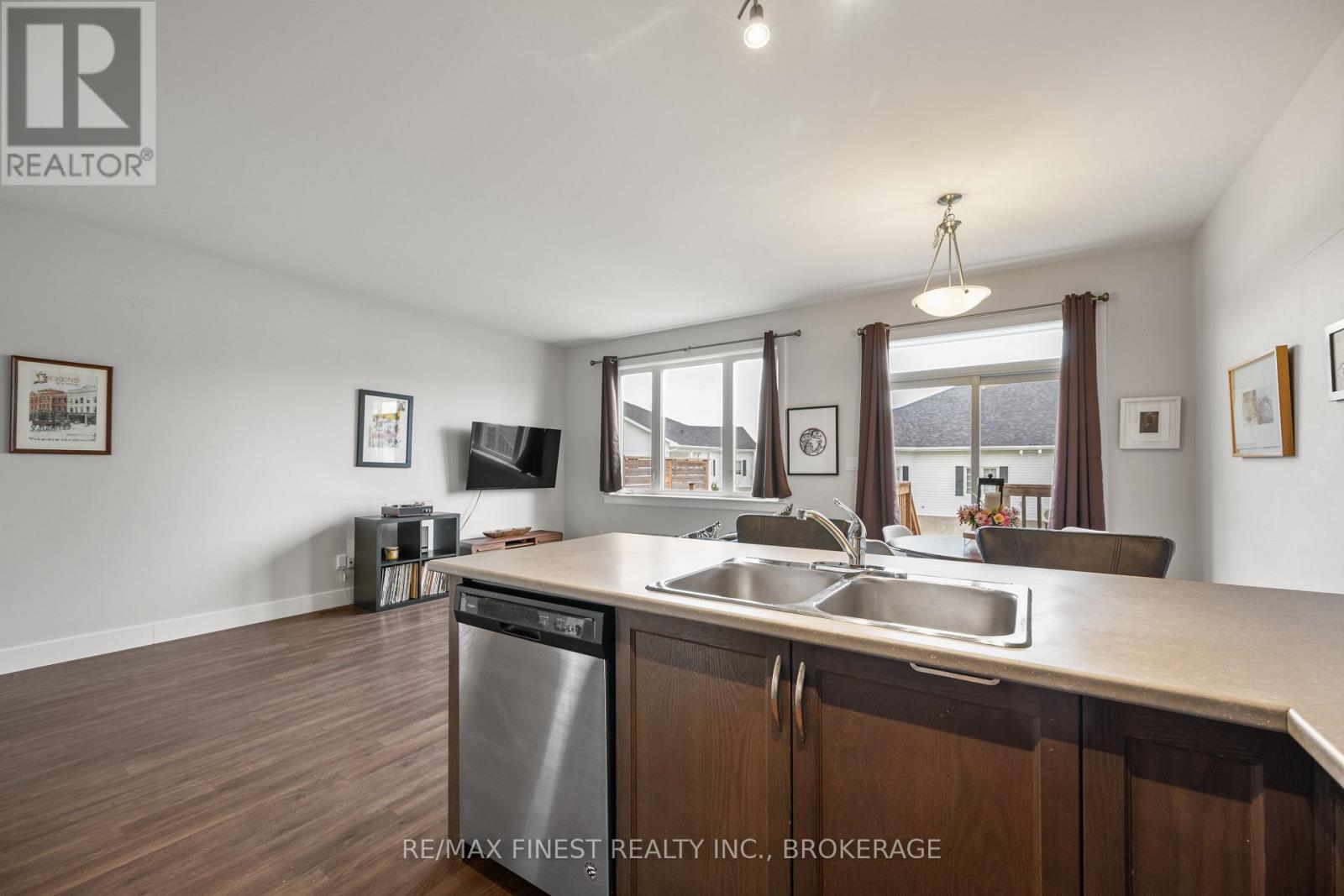 201 Pratt Drive, Loyalist, Ontario  K7N 0C1 - Photo 10 - X13473710