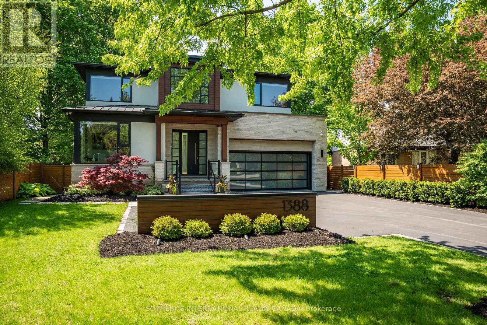 1388 Acton Crescent, Oakville, Ontario  L6J 2S5 - Photo 6 - W13215448