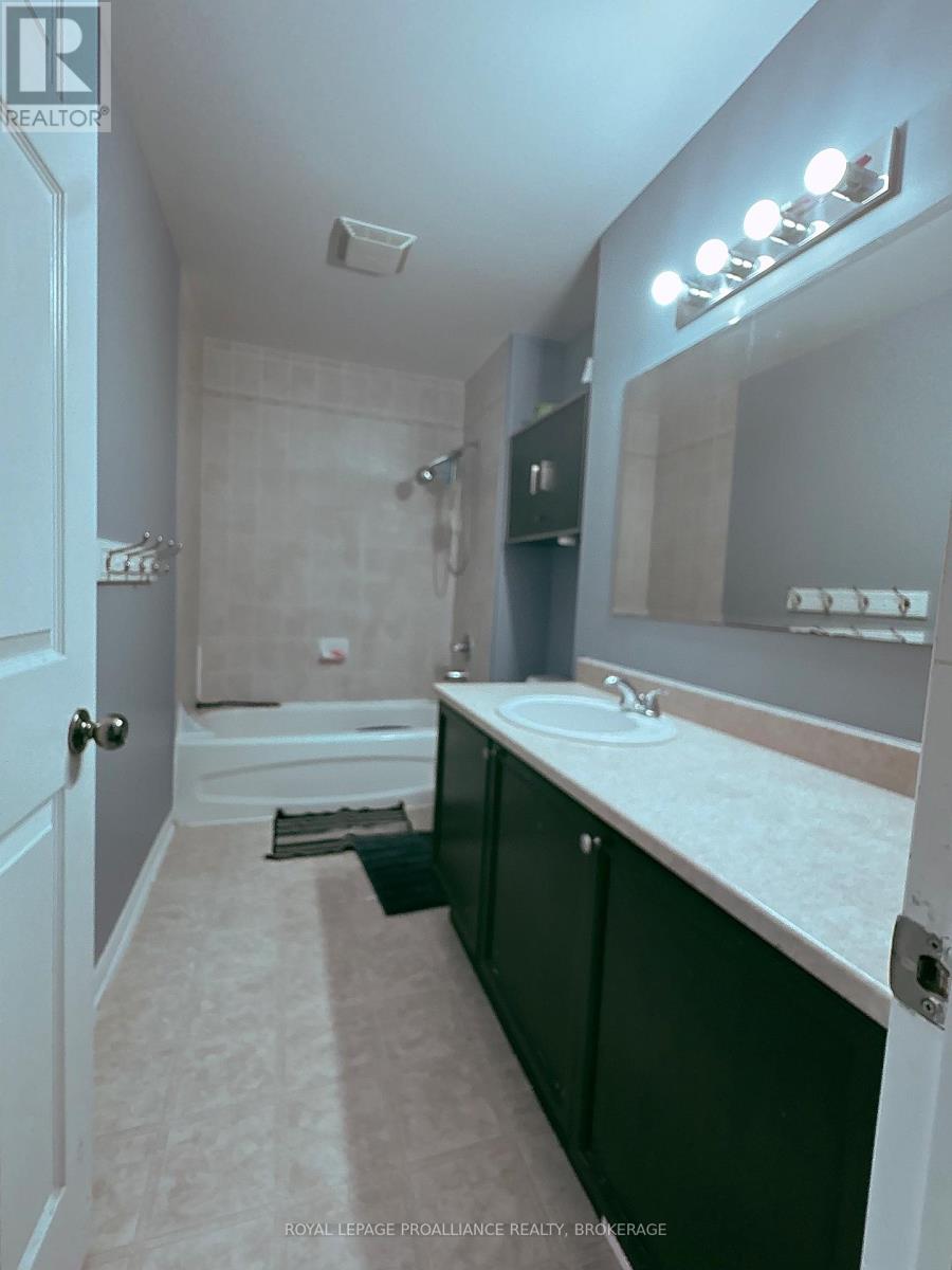 968 Bluffwood Avenue, Kingston, Ontario  K7K 7K5 - Photo 8 - X13474554