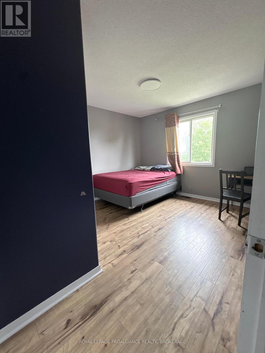 968 Bluffwood Avenue, Kingston, Ontario  K7K 7K5 - Photo 7 - X13474554