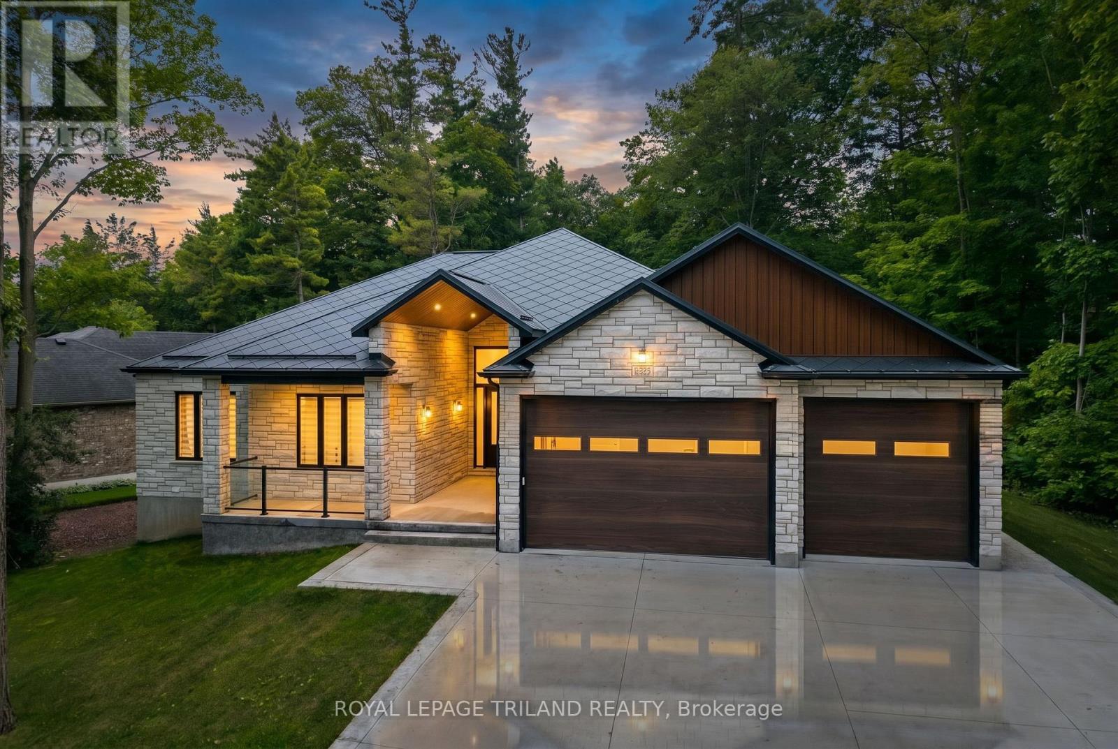 10175 Merrywood Drive, Lambton Shores, Ontario  N0M 1T0 - Photo 9 - X13475322