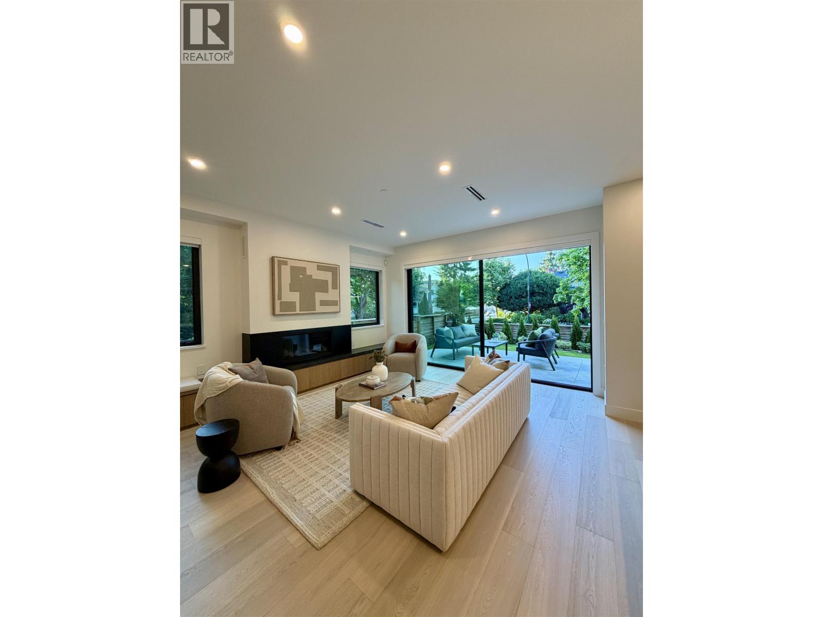 396 W 21 Avenue, Vancouver, British Columbia  V5Y 2E5 - Photo 7 - R3092014