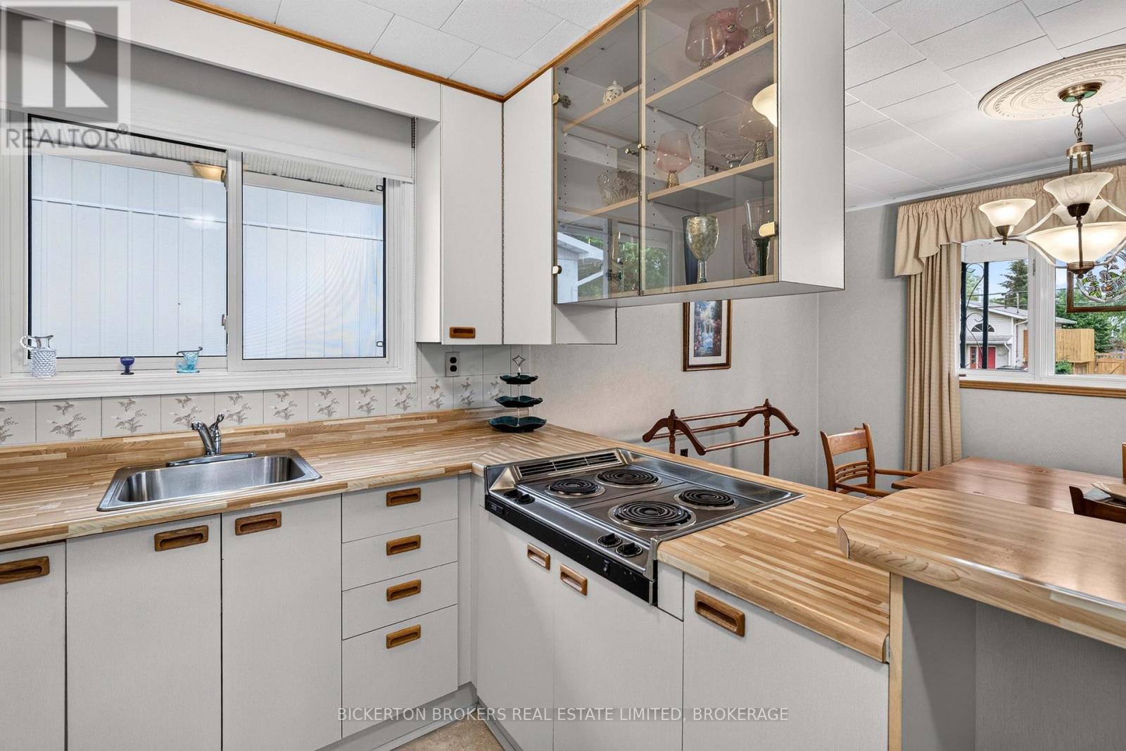 365 Oak Street, Gananoque, Ontario  K7G 2R7 - Photo 24 - X13475278