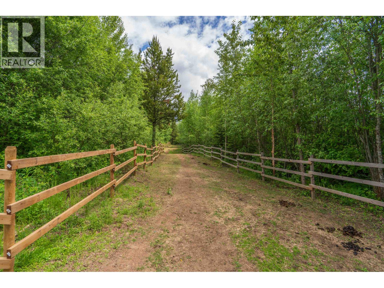 22405 Chief Lake Road, Prince George, British Columbia  V2K 5K5 - Photo 9 - R3138334