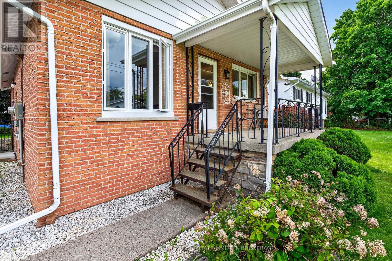 365 Oak Street, Gananoque, Ontario  K7G 2R7 - Photo 3 - X13475278