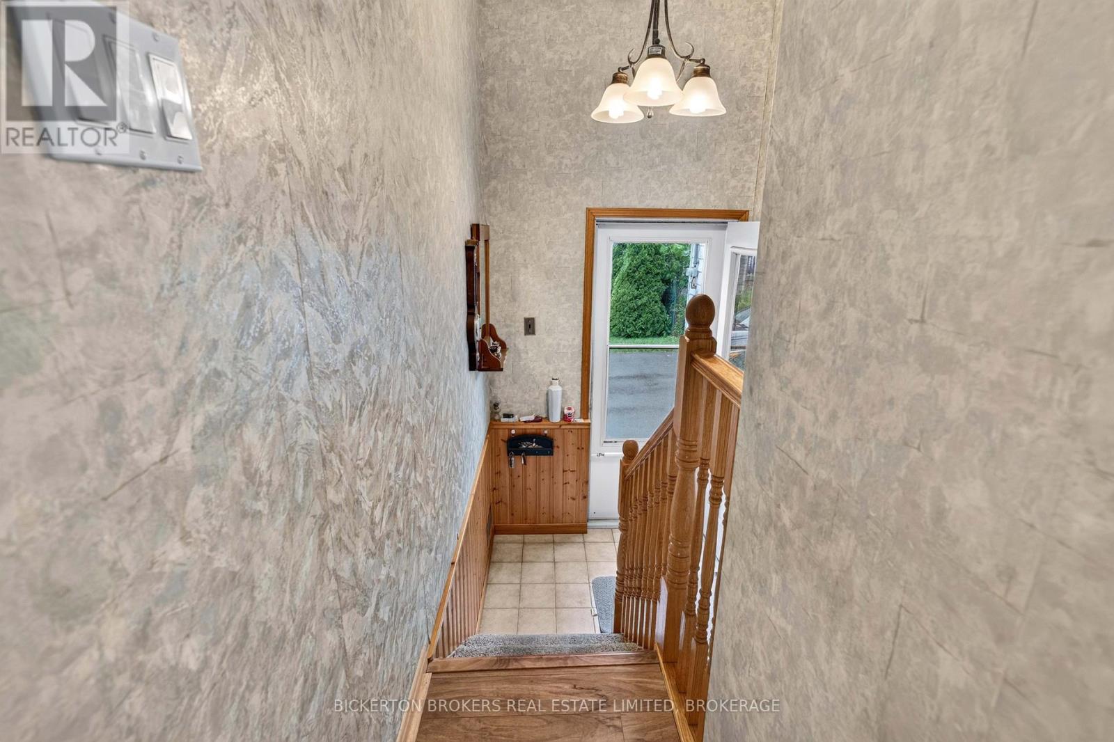 365 Oak Street, Gananoque, Ontario  K7G 2R7 - Photo 40 - X13475278
