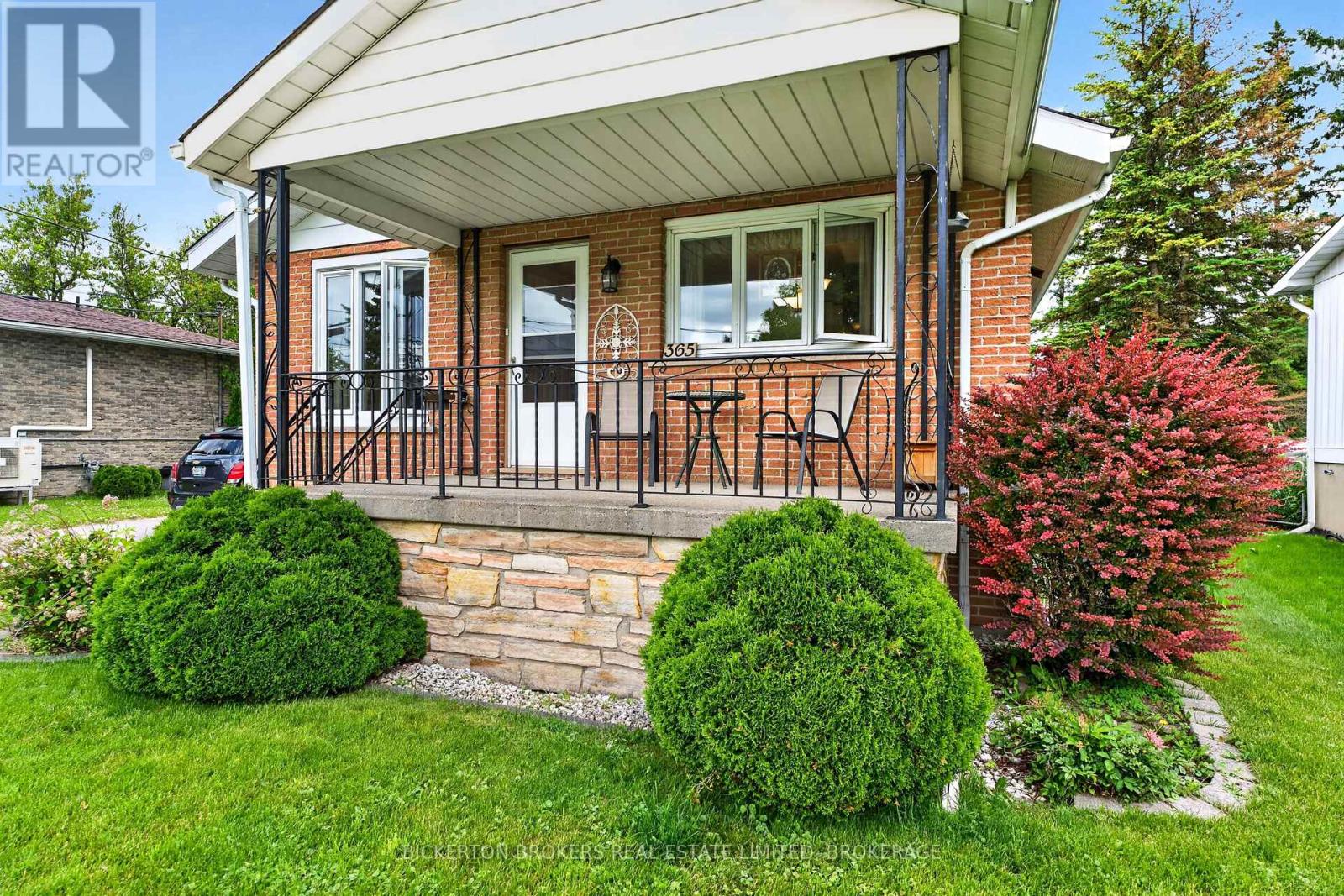 365 Oak Street, Gananoque, Ontario  K7G 2R7 - Photo 2 - X13475278
