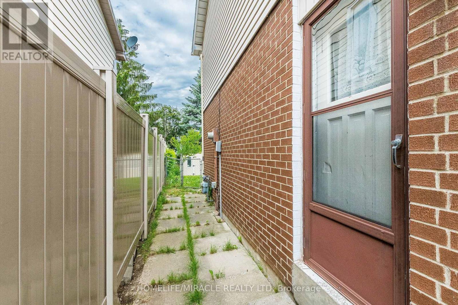 2335 Council Ring Road, Mississauga, Ontario  L5L 1B9 - Photo 50 - W13442912