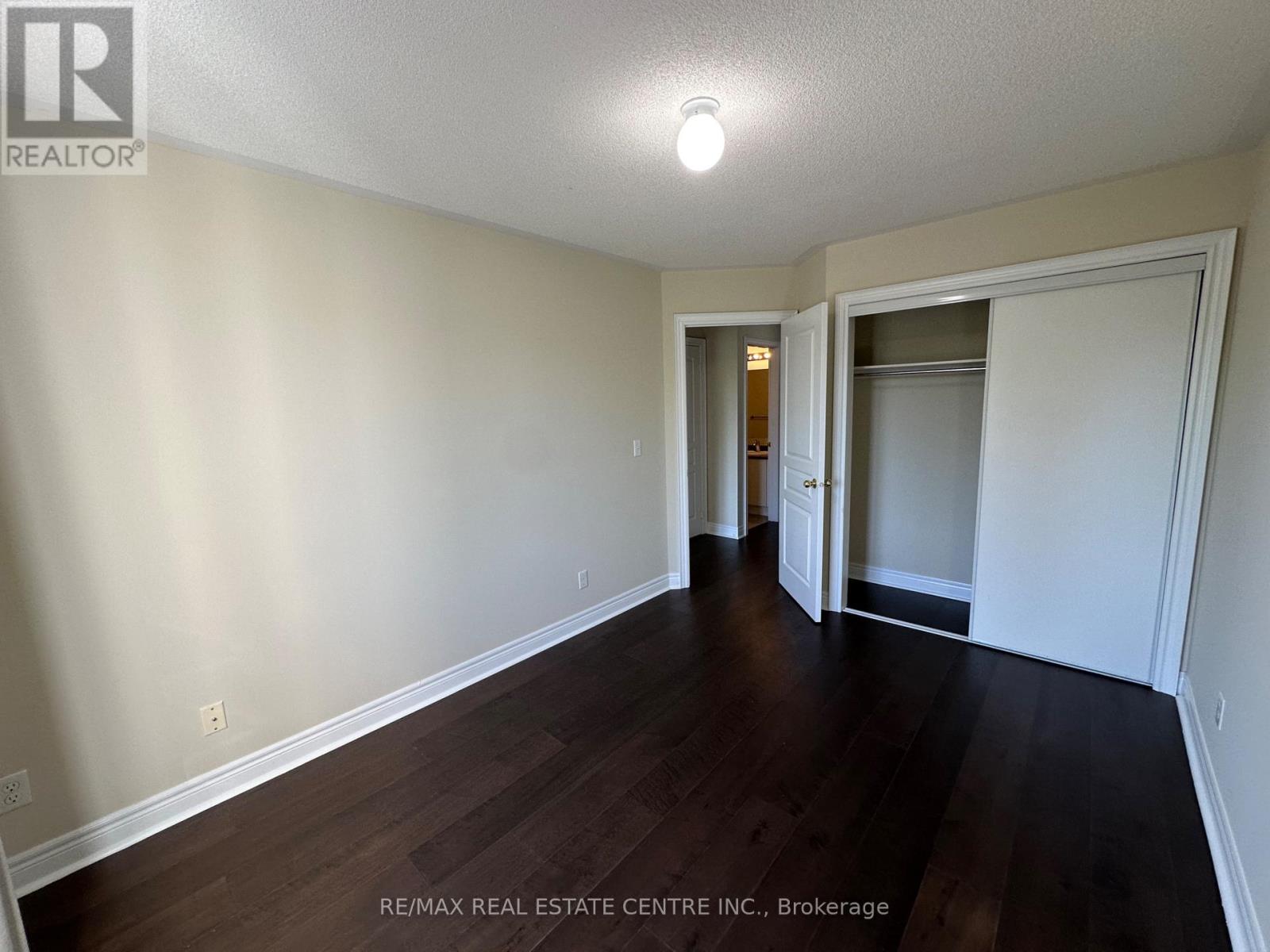 2491 Postmaster Drive, Oakville, Ontario  L6M 0L5 - Photo 26 - W13444572