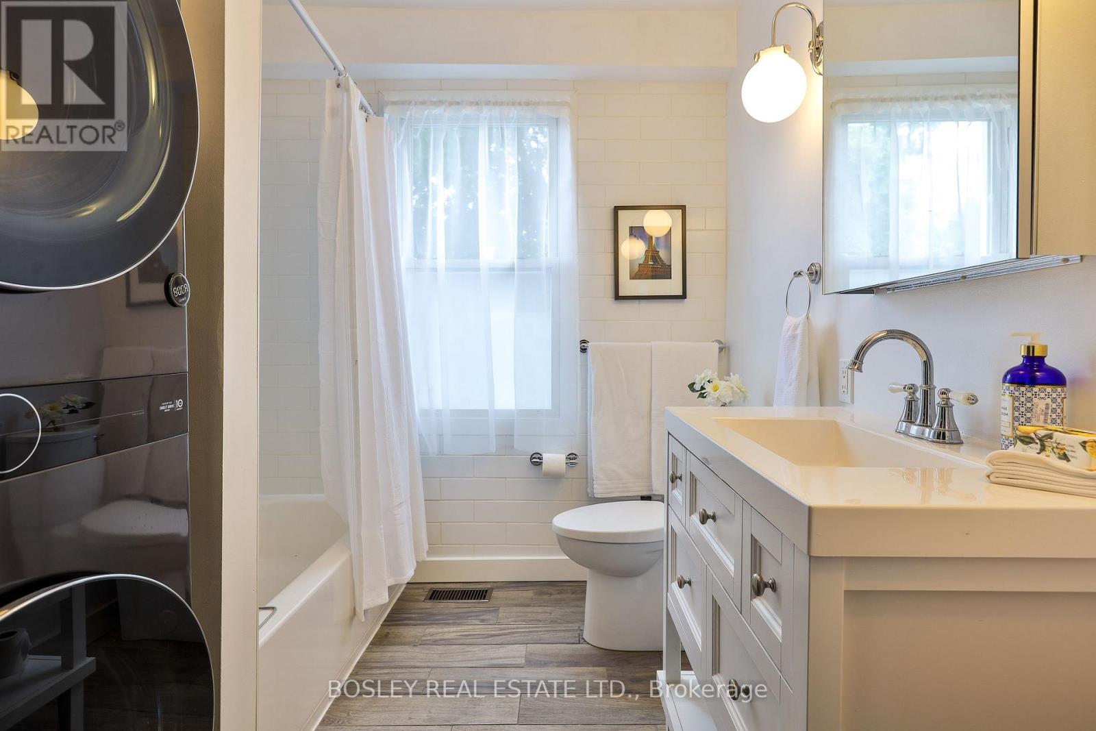 121 Blackthorn Avenue, Toronto, Ontario  M6N 3H4 - Photo 29 - W13444918