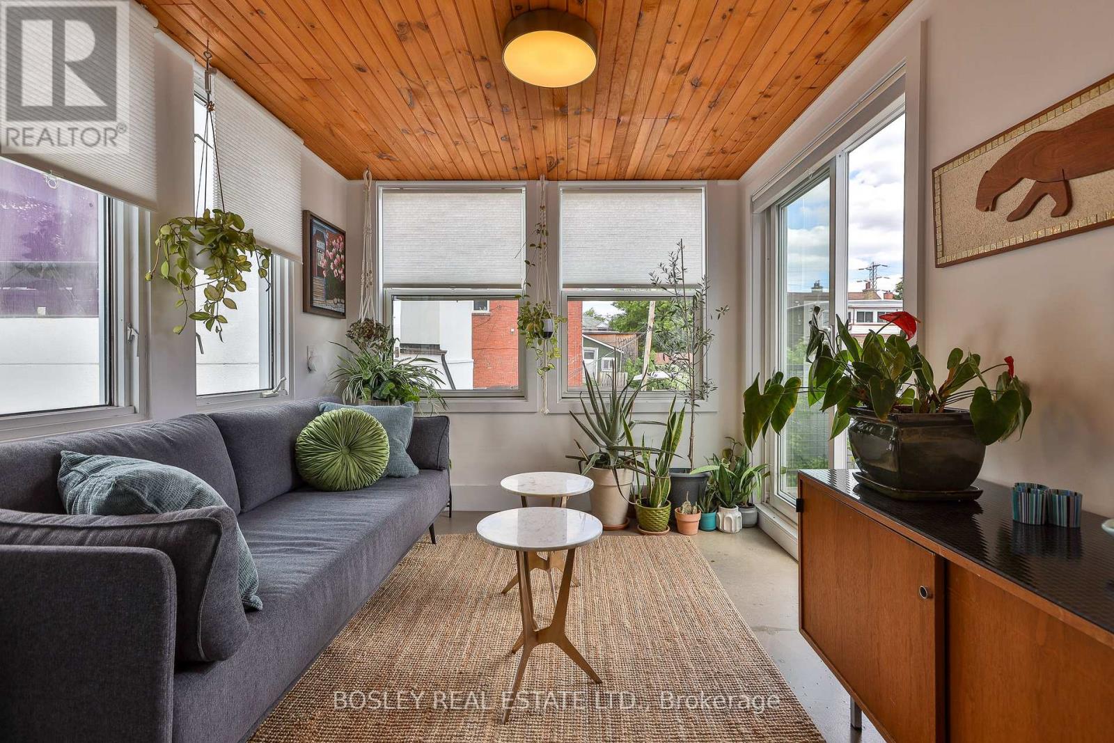 121 Blackthorn Avenue, Toronto, Ontario  M6N 3H4 - Photo 24 - W13444918