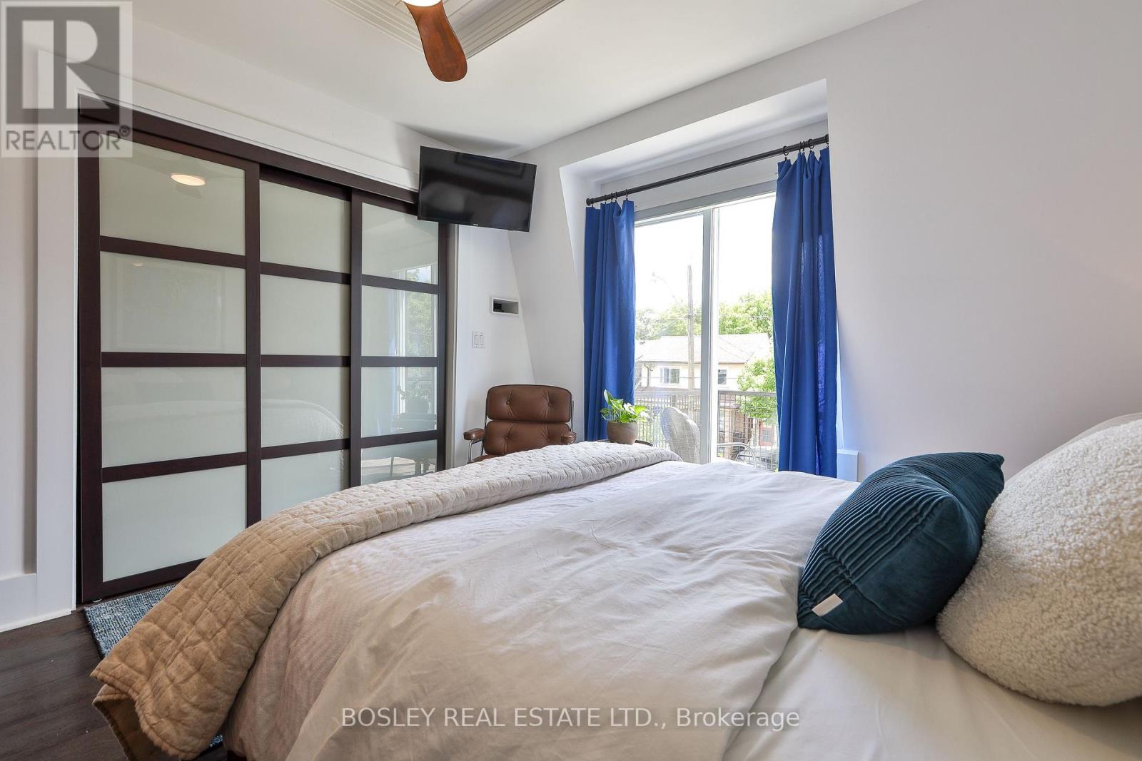 121 Blackthorn Avenue, Toronto, Ontario  M6N 3H4 - Photo 33 - W13444918