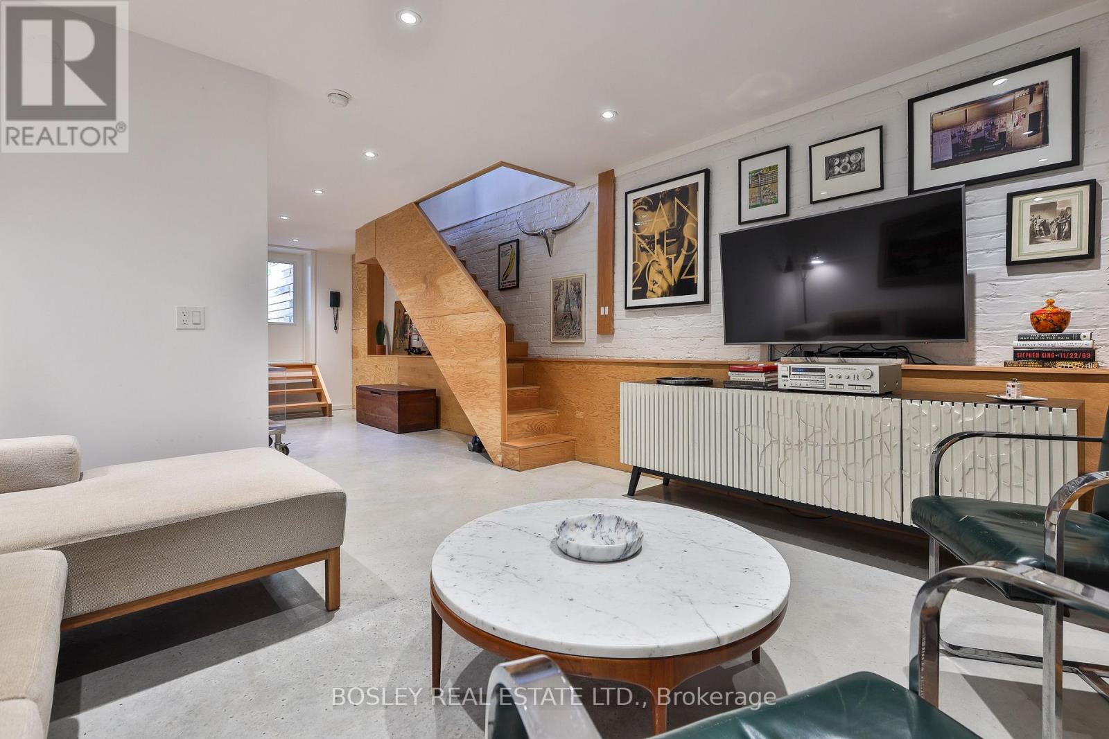 121 Blackthorn Avenue, Toronto, Ontario  M6N 3H4 - Photo 39 - W13444918
