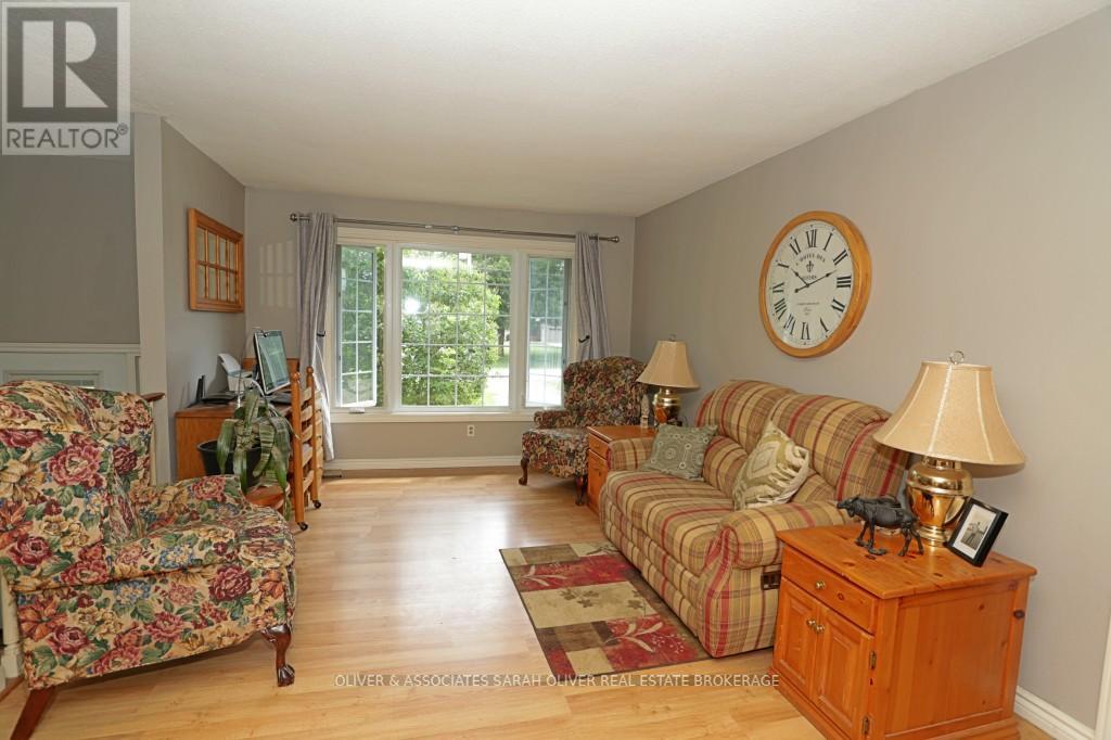 9931 Prince Phillip Street, Lambton Shores, Ontario  N0M 2N0 - Photo 4 - X13476476