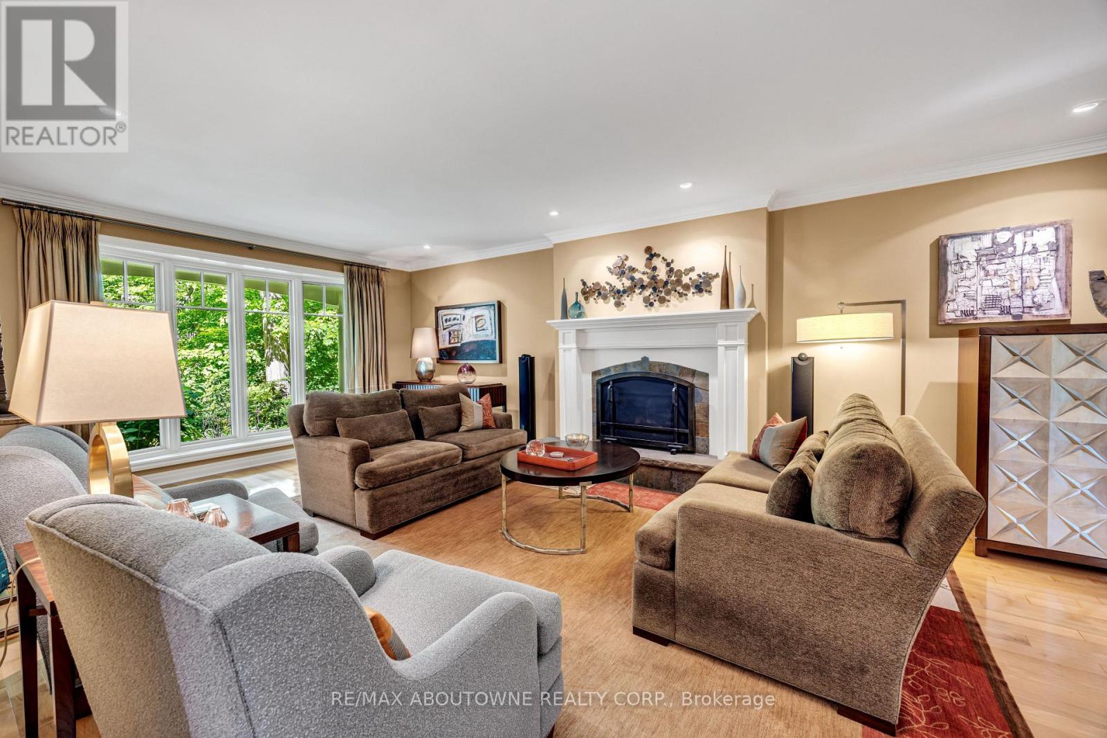 1346 Whiteoaks Avenue, Mississauga, Ontario L5J 3C3 - Photo 18 - W13467202