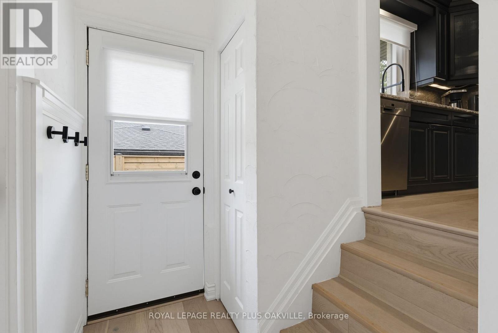 336 Tuck Drive, Burlington, Ontario  L7L 2R3 - Photo 24 - W13469774