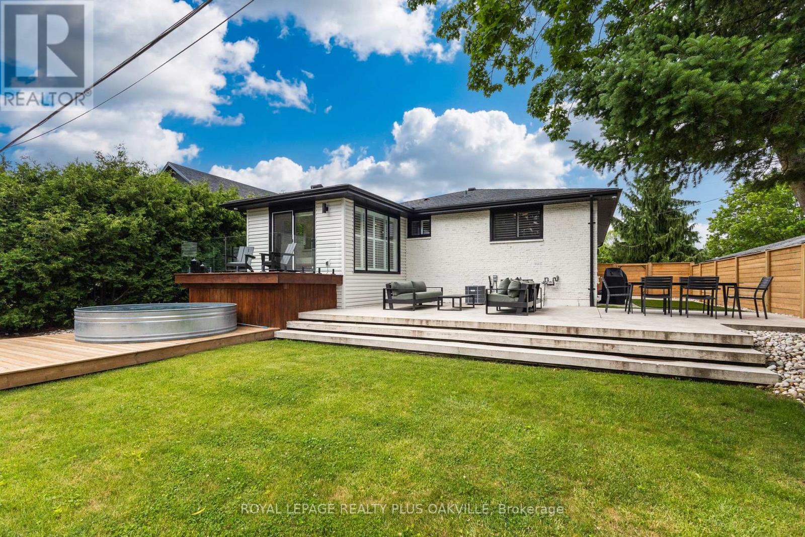 336 Tuck Drive, Burlington, Ontario  L7L 2R3 - Photo 36 - W13469774