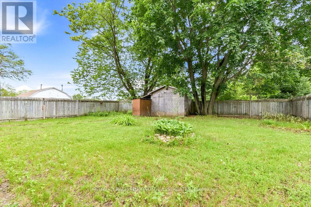 27 Achray Road, Laurentian Valley, Ontario  K8A 6L1 - Photo 6 - X13475282