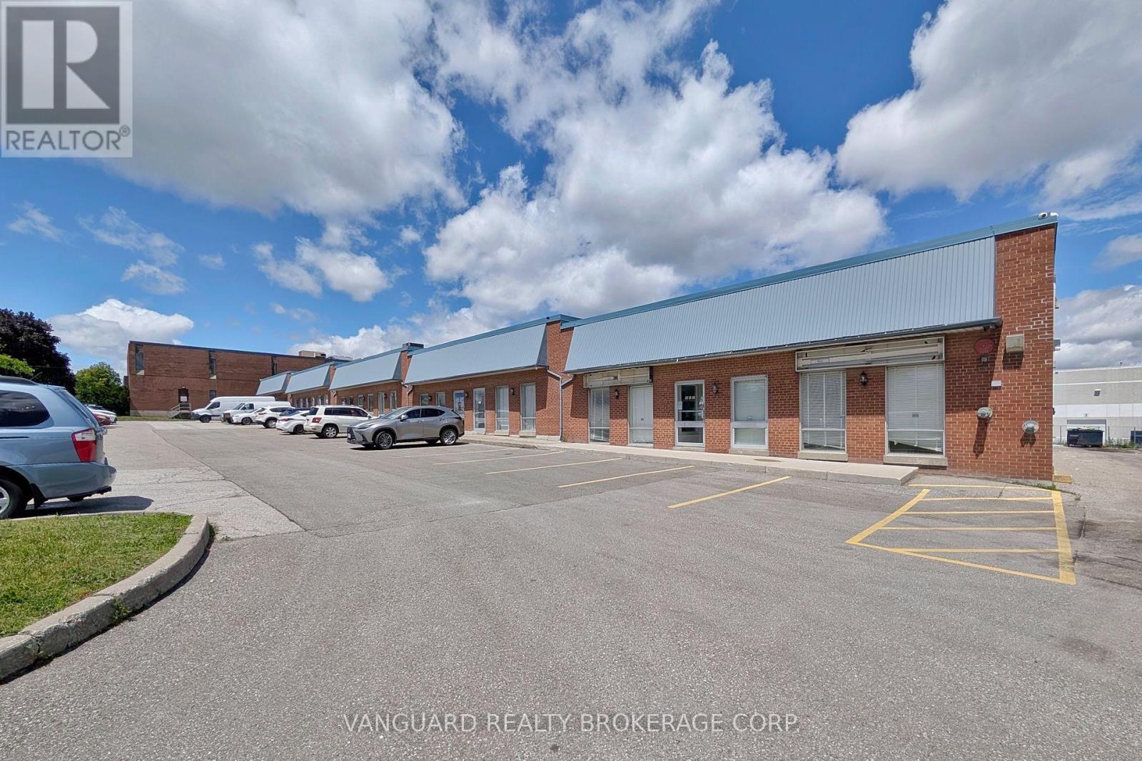 90-92 Martin Ross Avenue, Toronto, Ontario M3J 2L4 - Photo 2 - W13466898