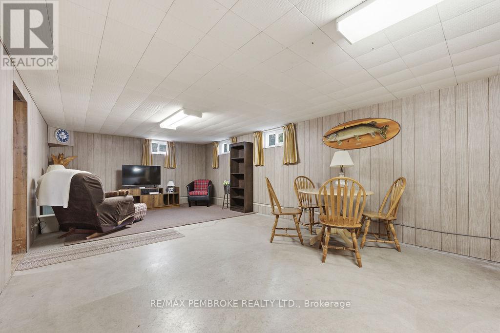 92 Ken Avenue, Laurentian Valley, Ontario K8A 6W5 - Photo 24 - X13475580