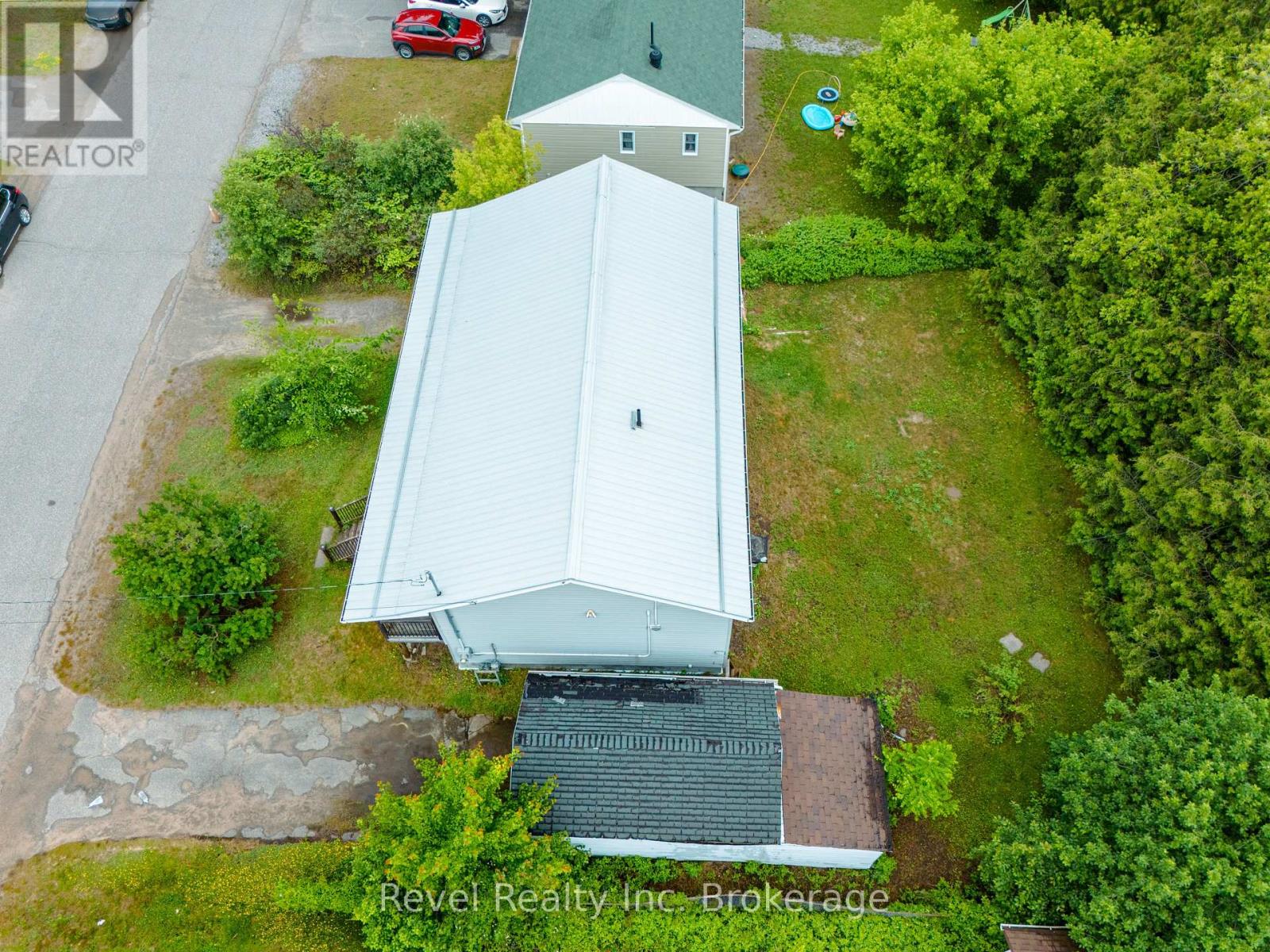 355 Angus Avenue N, North Bay, Ontario  P1B 7L7 - Photo 4 - X13474414
