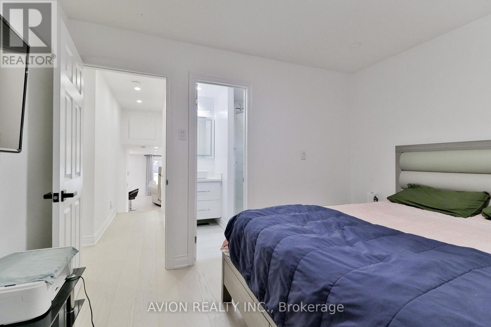 128 Rutherford Road N, Brampton, Ontario  L6V 2J5 - Photo 16 - W13472550