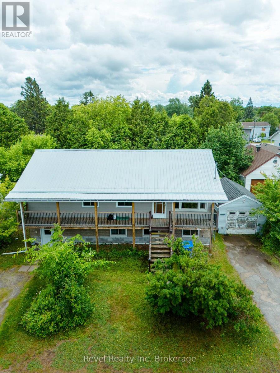 355 Angus Avenue N, North Bay, Ontario  P1B 7L7 - Photo 2 - X13474414
